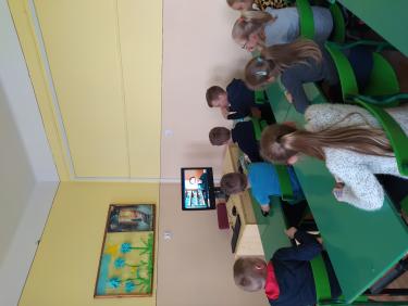Spotkanie online z grupą dzieci ze Szkoły Podstawowej w Bliznem